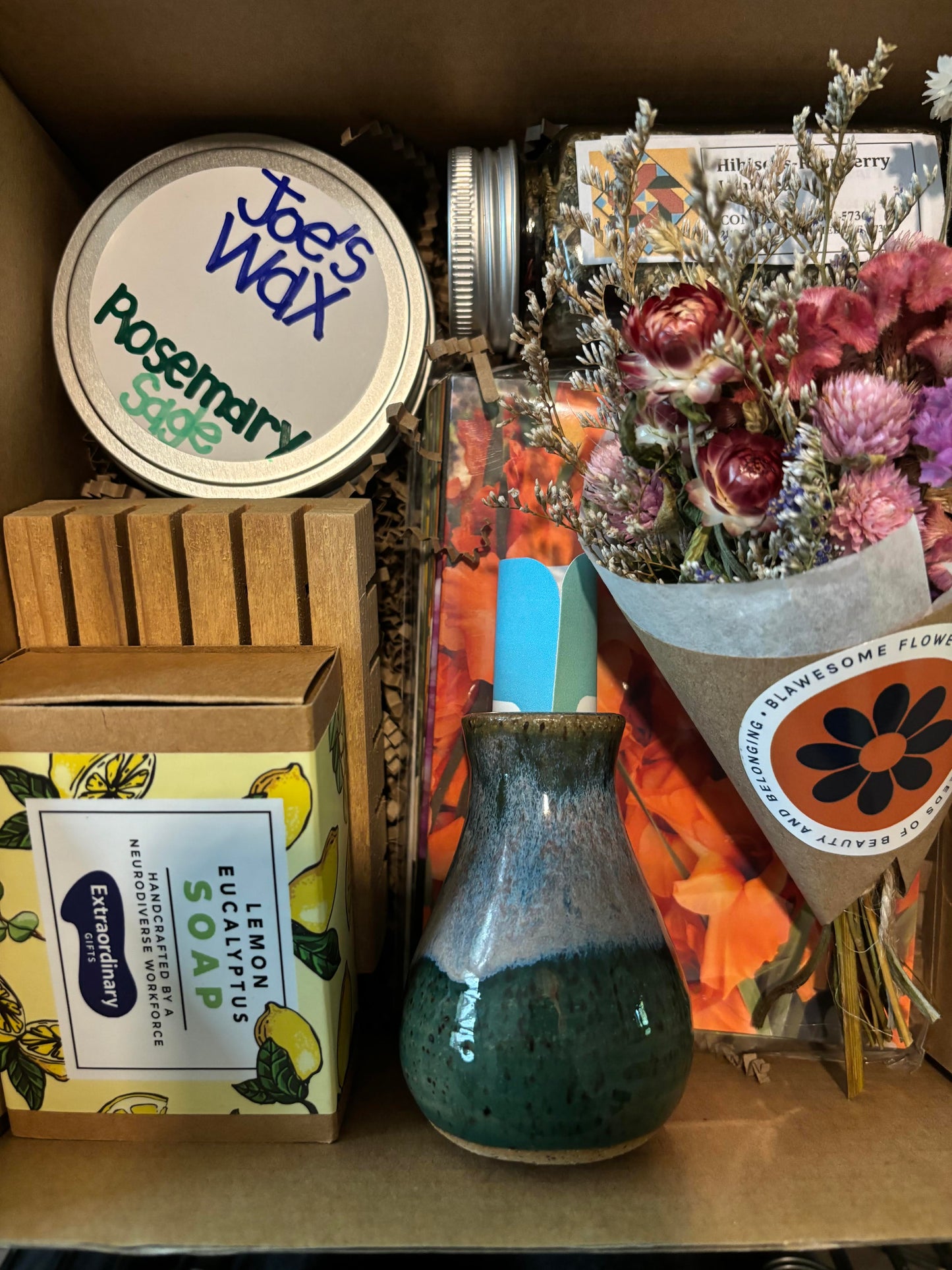 Heartfelt 2025 Artisan Gift Box